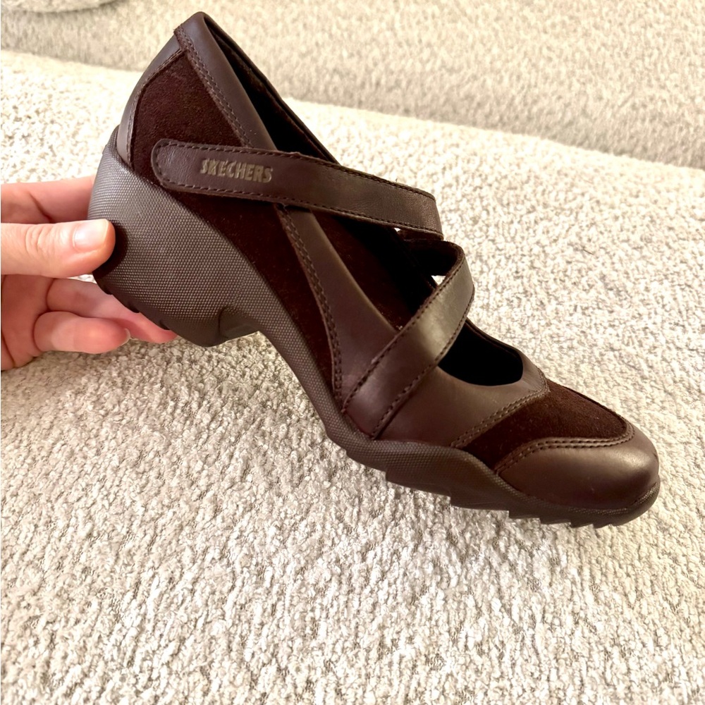 🤎SOLD🤎Skechers Women's Brown Heeled Mary Jane Shoes